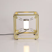 Hyperqube-tafellamp