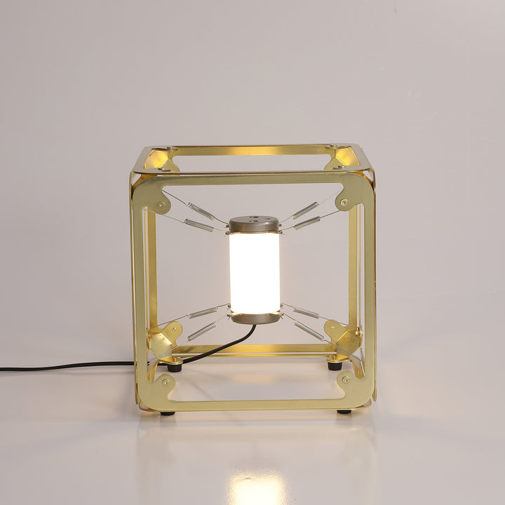 Hyperqube Tischlampe