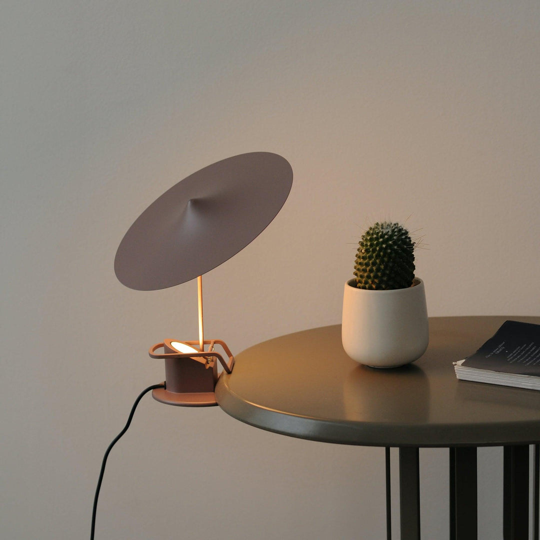 Ile Table Lamp - Vakkerlight