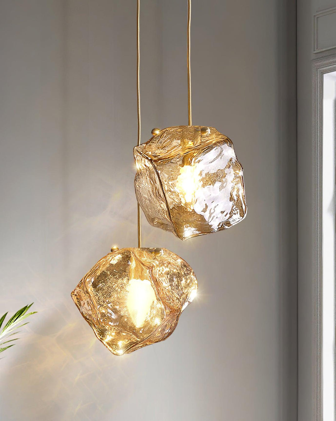 Illyria Ice Glass Pendant Lamp - Vakkerlight