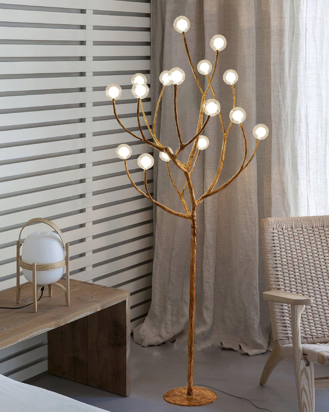 Imitation Wood Floor Lamp - Vakkerlight