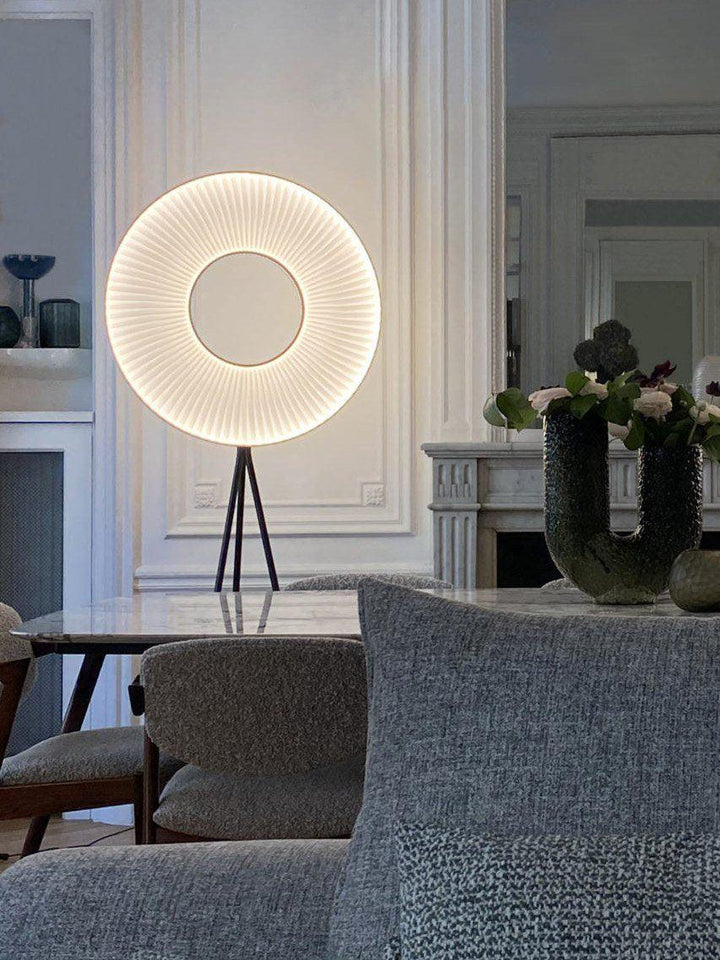 Iris Floor Lamp - Vakkerlight