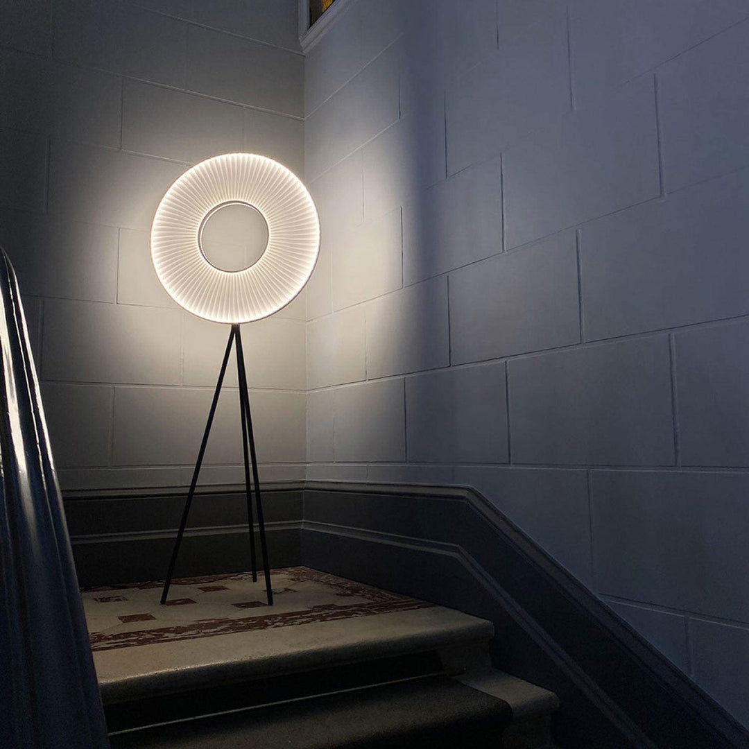 Iris Floor Lamp - Vakkerlight