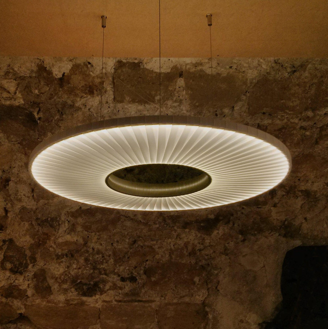 Iris Pendant Lamp - Vakkerlight