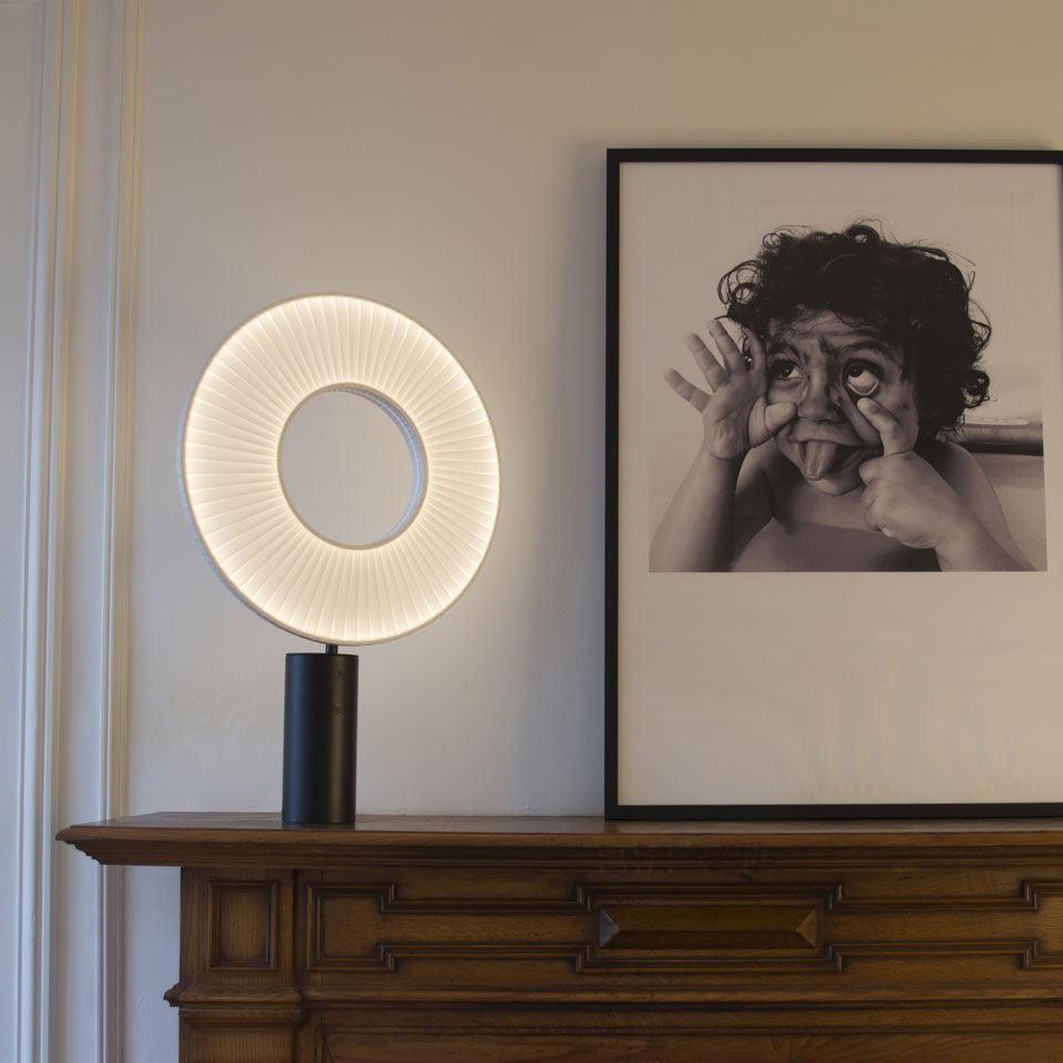 Iris Table Lamp - Vakkerlight