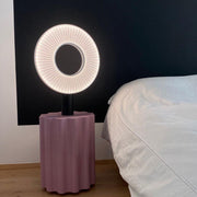 Iris Table Lamp - Vakkerlight