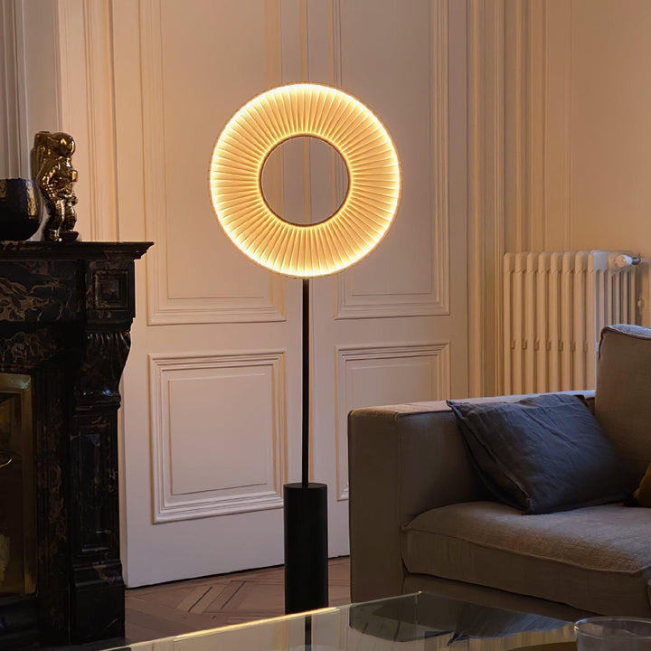 Iris Totem Floor Lamp - Vakkerlight