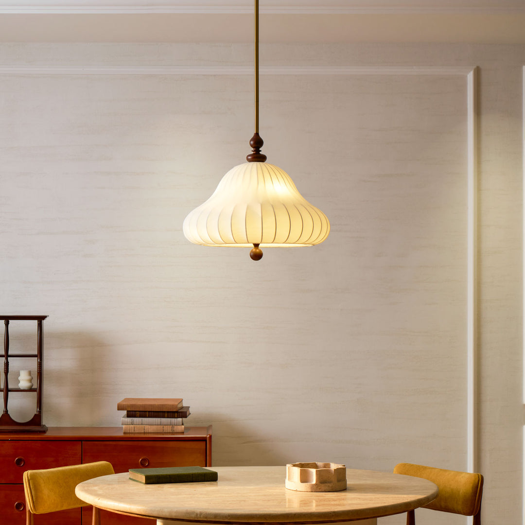 Isabella Bloom Pendant Light - Vakkerlight
