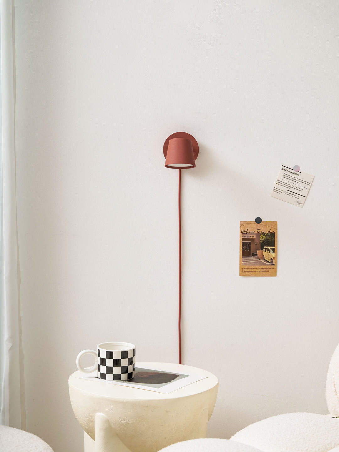 Tip Plug-In Wandleuchte
