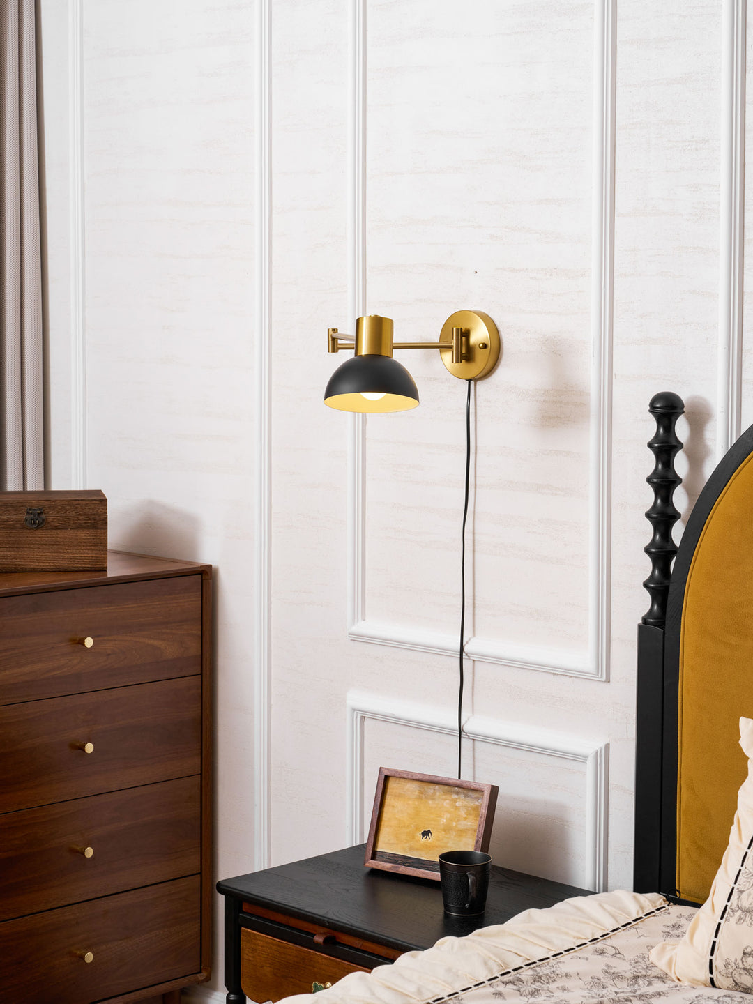 Adjustable Arm Plug In Wall Lamp - Vakkerlight