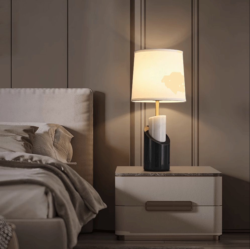 Jude Table Lamp - Vakkerlight