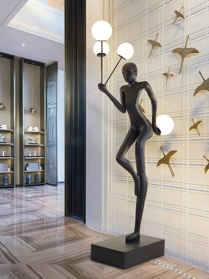 Juggling Sculptor Floor Lamp - Vakkerlight