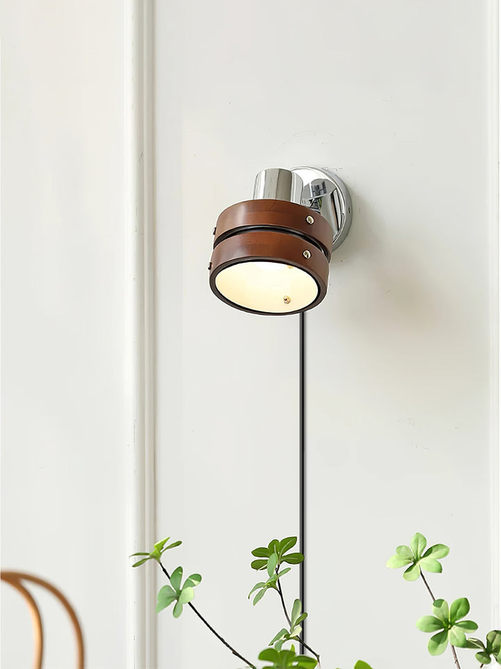 Karry Plug - in Wall Lamp - Vakkerlight