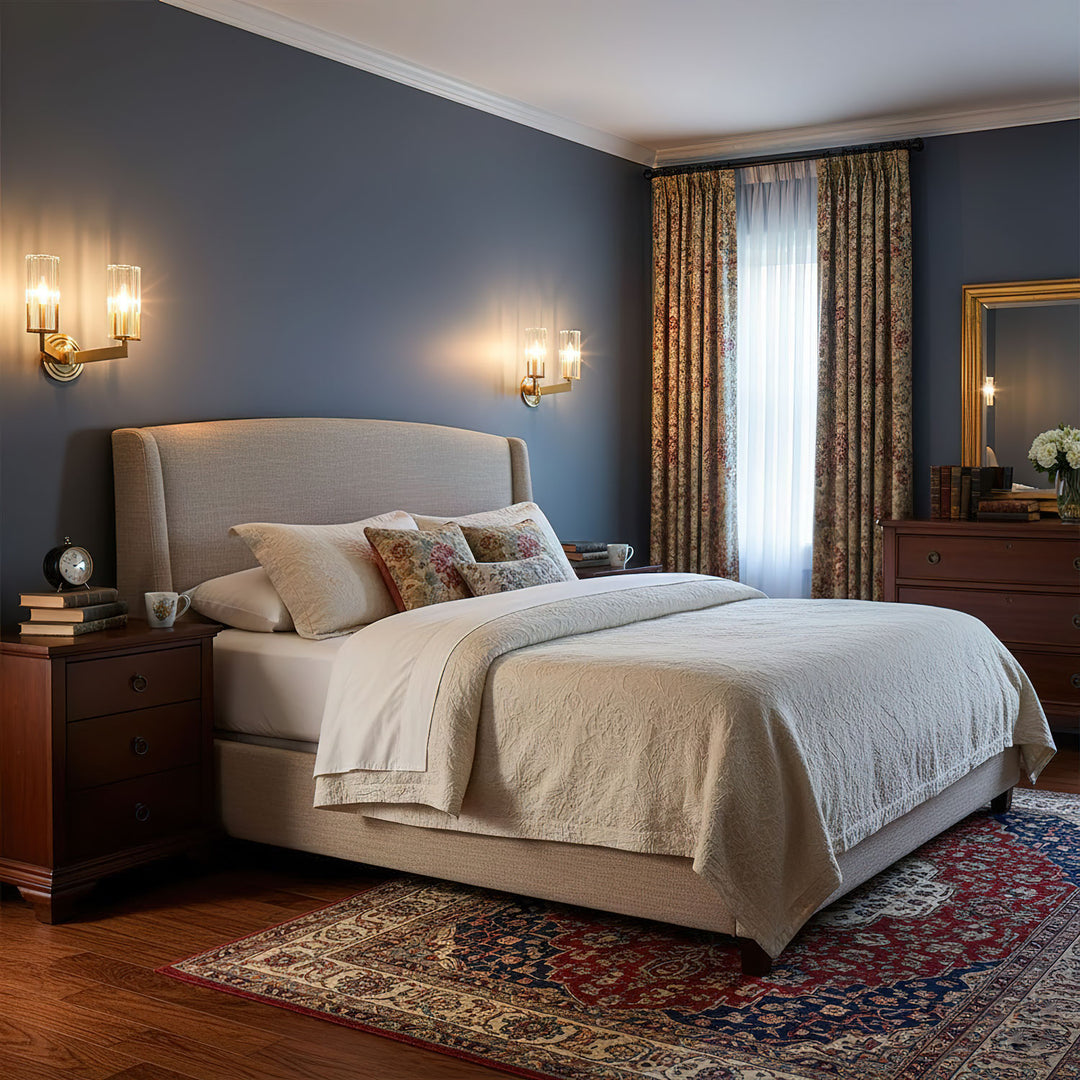 Kayla Brass Wall Lamp - Vakkerlight