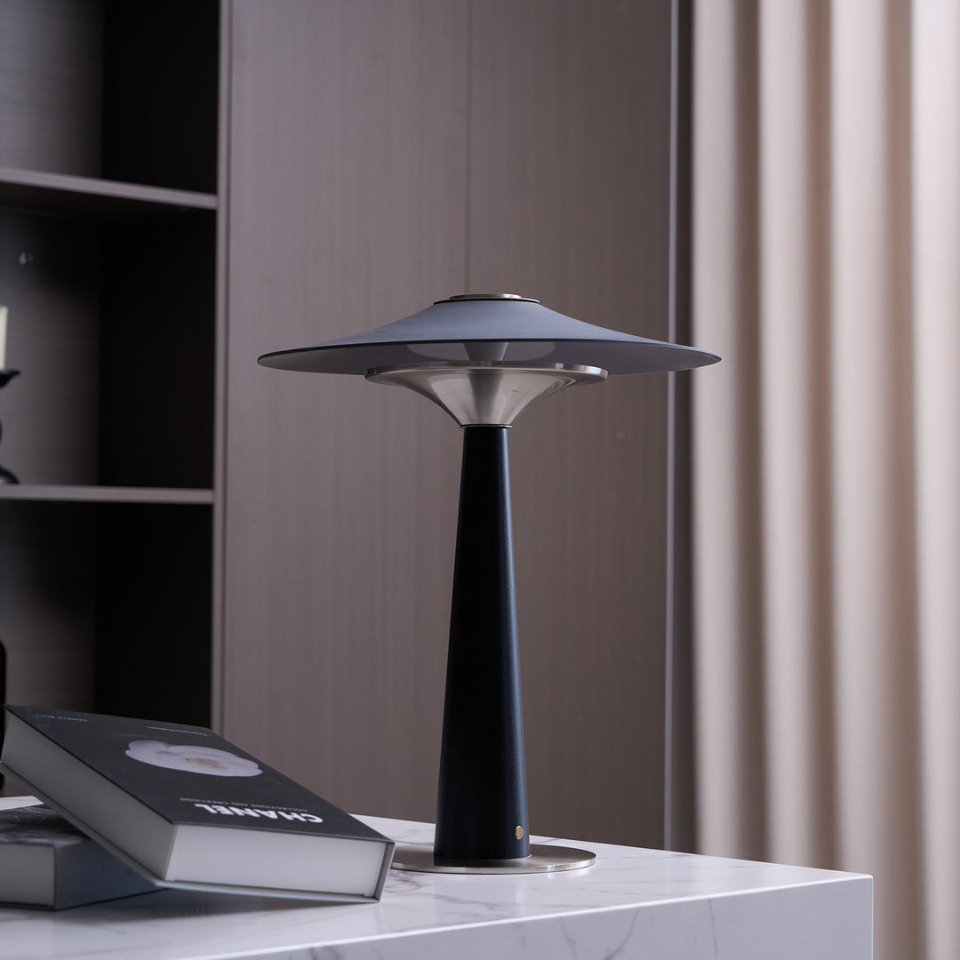 Kizu Peak Table Lamp - Vakkerlight
