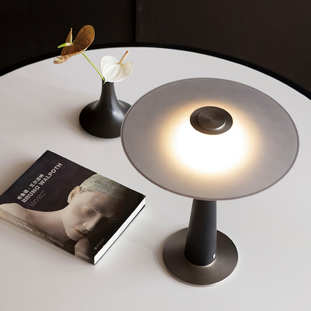 Kizu Peak Table Lamp - Vakkerlight
