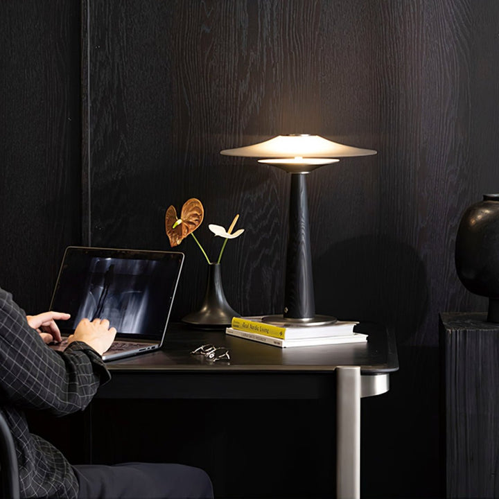 Kizu Peak Table Lamp - Vakkerlight