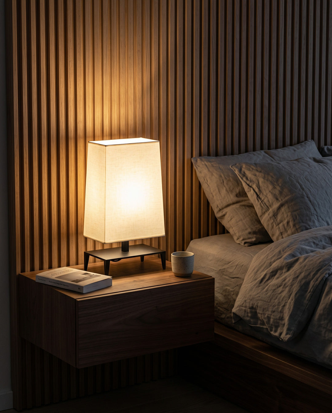 Kubo Architectural Table Lamp