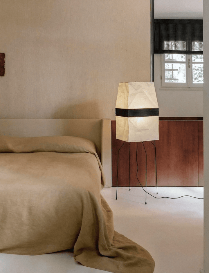 Kumo Paper Shade Table &amp; Floor Lamp - Vakkerlight