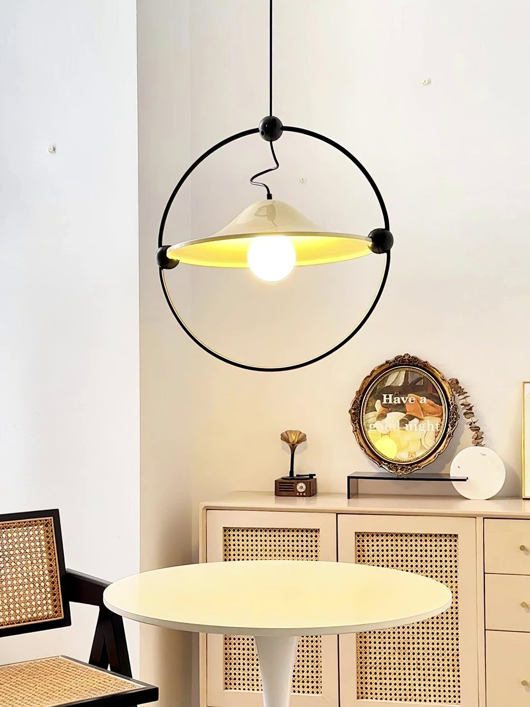 Kyra Pendant Light - Vakkerlight