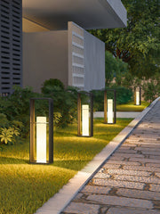 Lantern Garden Solar Outdoor Light - Vakkerlight