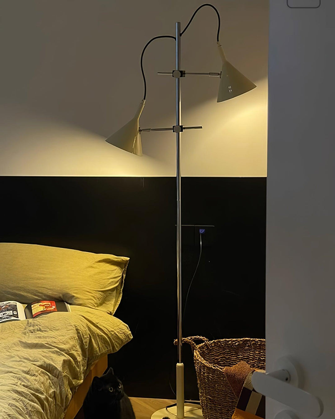 Laiton Floor Lamp - Vakkerlight