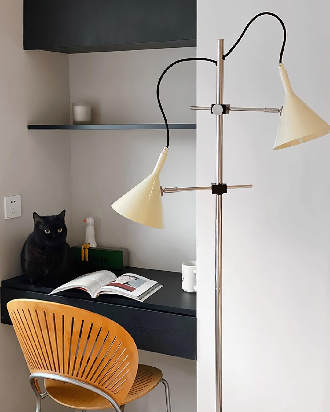 Laiton Floor Lamp - Vakkerlight