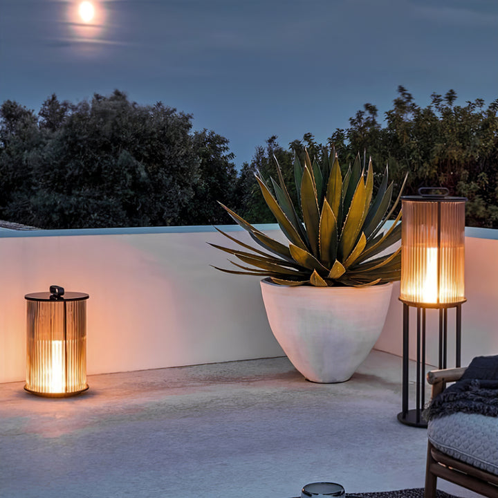 Lantern Garden Solar Outdoor Light - Vakkerlight