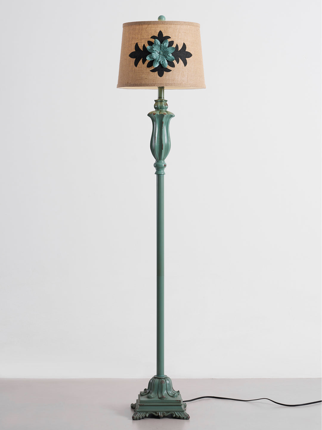 Lark Floor Lamp - Vakkerlight