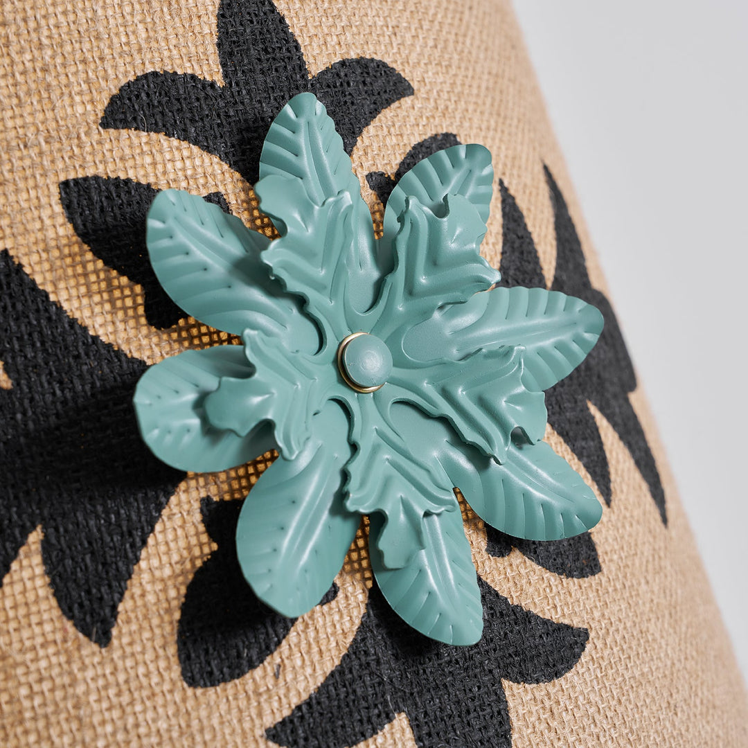 Lark Floor Lamp - Vakkerlight