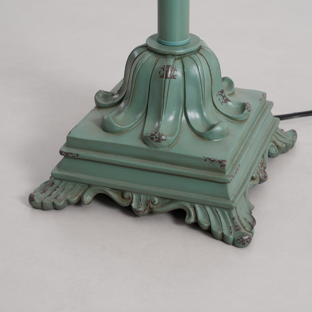 Lark Floor Lamp - Vakkerlight