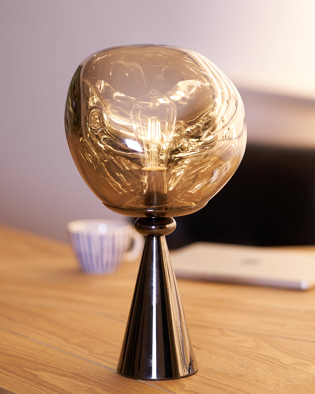 Lava Cone Table Lamp - Vakkerlight