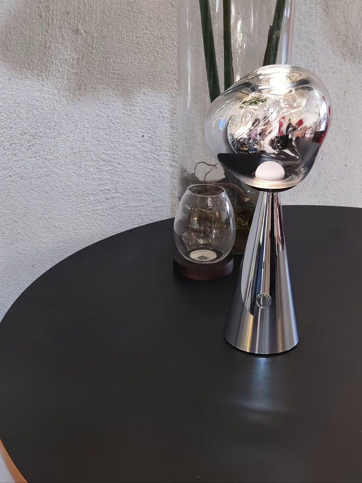 Lava Rechargeable Table Lamp - Vakkerlight