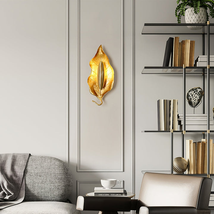 Leaf Brass Wall Lamp