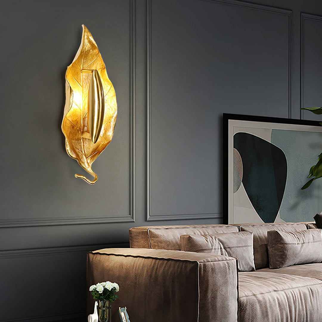 Leaf Brass Wall Lamp - Vakkerlight