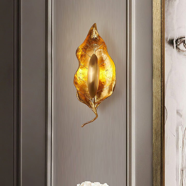 Leaf Brass Wall Lamp - Vakkerlight