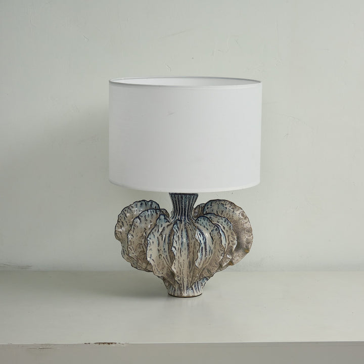 Leaf Shaped Ceramic Table Lamp - Vakkerlight