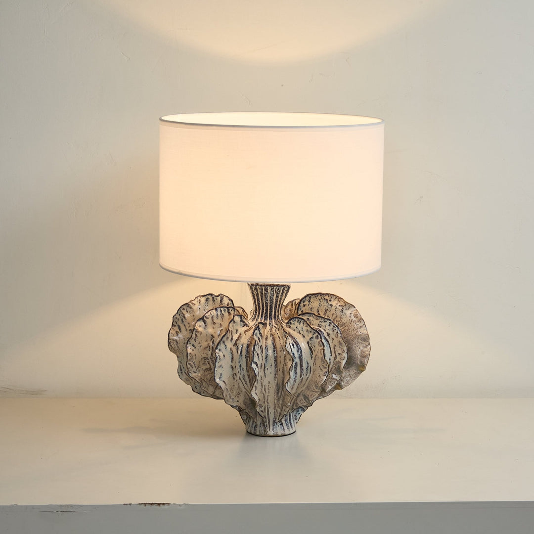 Leaf Shaped Ceramic Table Lamp - Vakkerlight