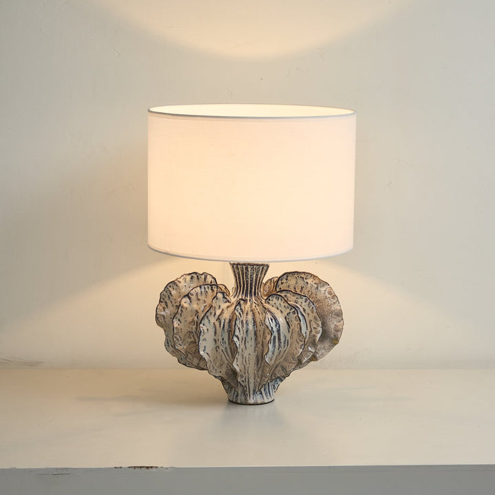 Leaf Shaped Ceramic Table Lamp - Vakkerlight