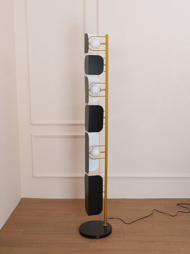 Leagan Floor Lamp