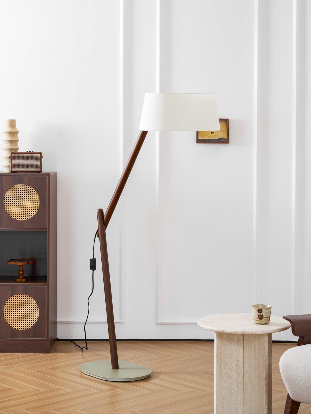 Lean Pivot Floor Lamp - Vakkerlight