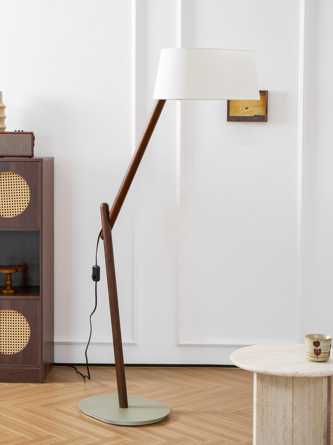 Lean Pivot Floor Lamp - Vakkerlight