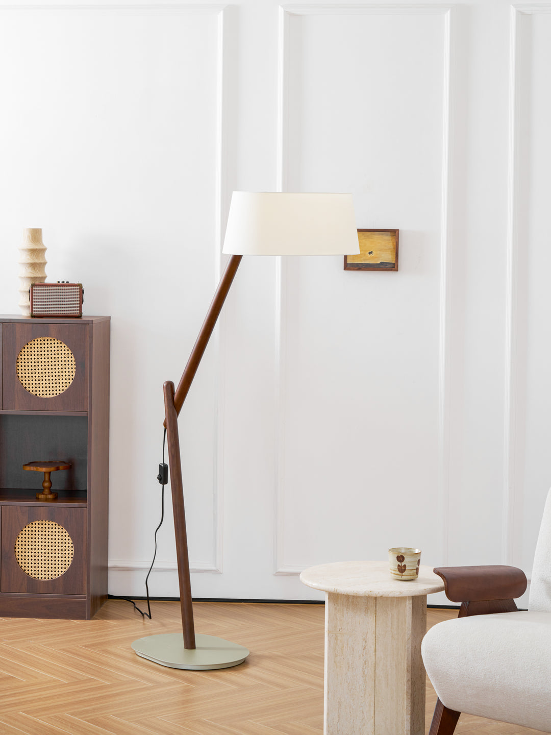 Lean Pivot Floor Lamp - Vakkerlight