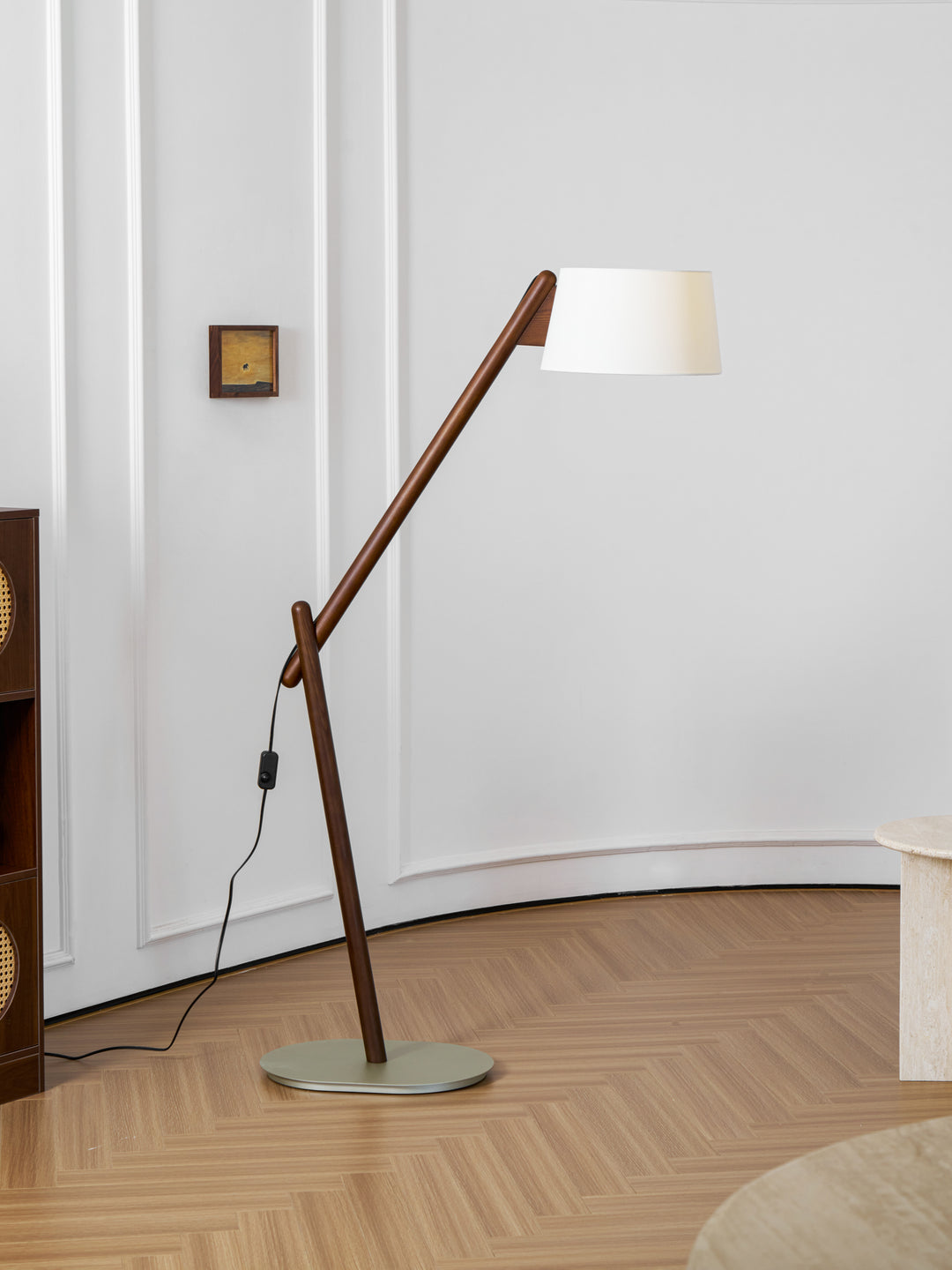 Lean Pivot Floor Lamp - Vakkerlight