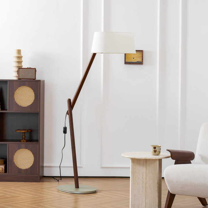 Lean Pivot Floor Lamp - Vakkerlight