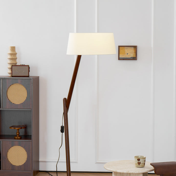 Lean Pivot Floor Lamp - Vakkerlight