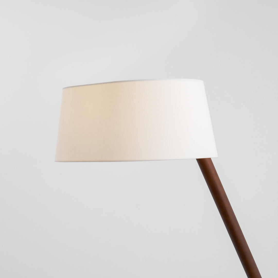 Lean Pivot Floor Lamp - Vakkerlight