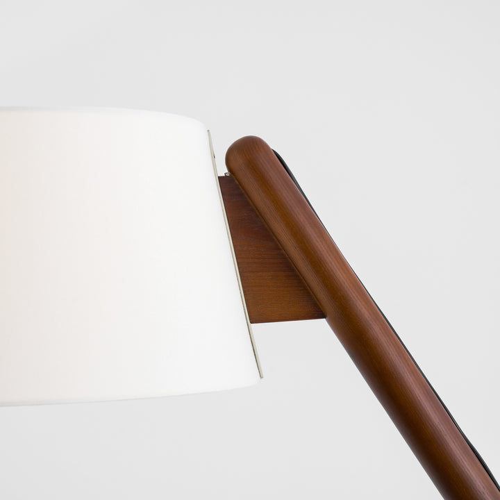 Lean Pivot Floor Lamp - Vakkerlight