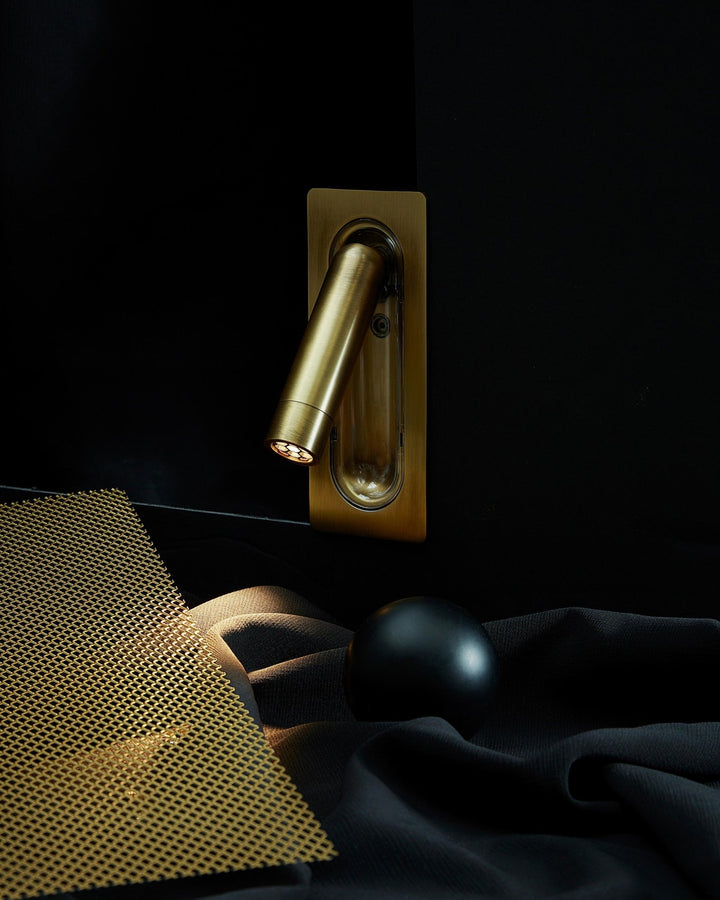 OmniLux Reading Lamp - Vakkerlight