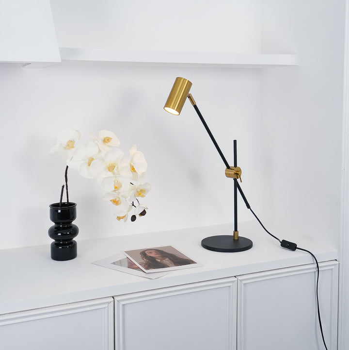 Lektor Table Lamp - Vakkerlight